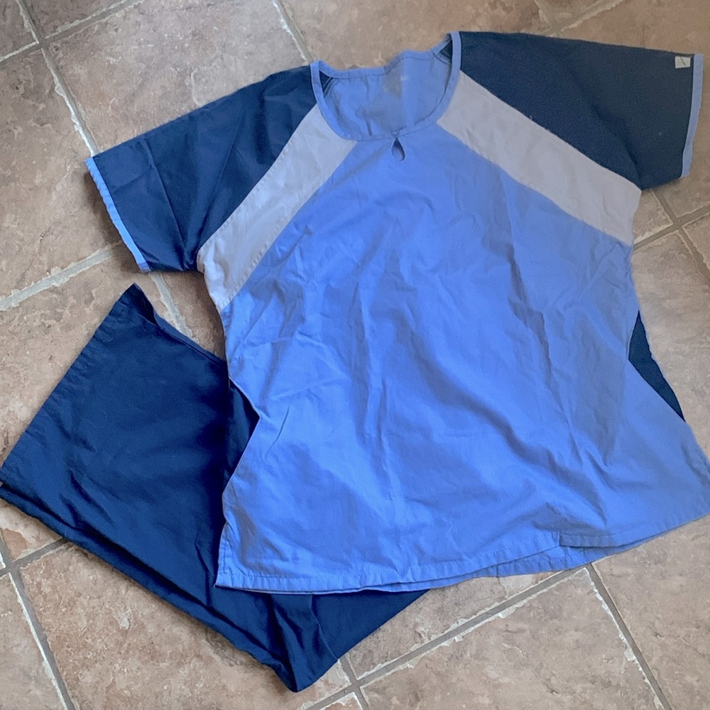 Butter-Soft Scrub Set- women’s